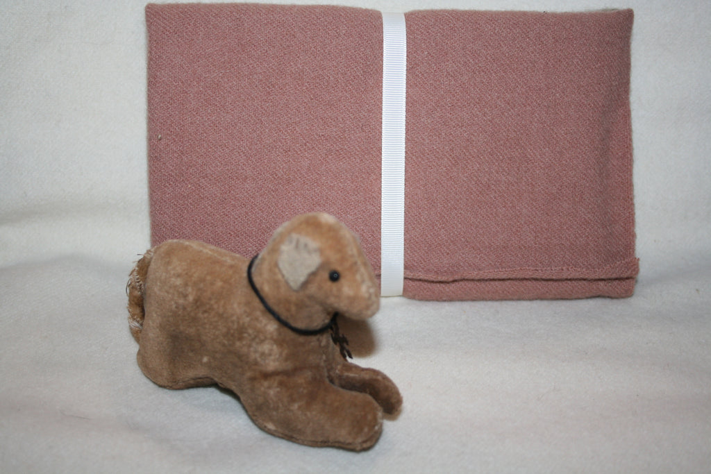 Fat Eighth Mill-dyed Wool Bundle - Contains 2 Coordinating Fat Eighths of Wool