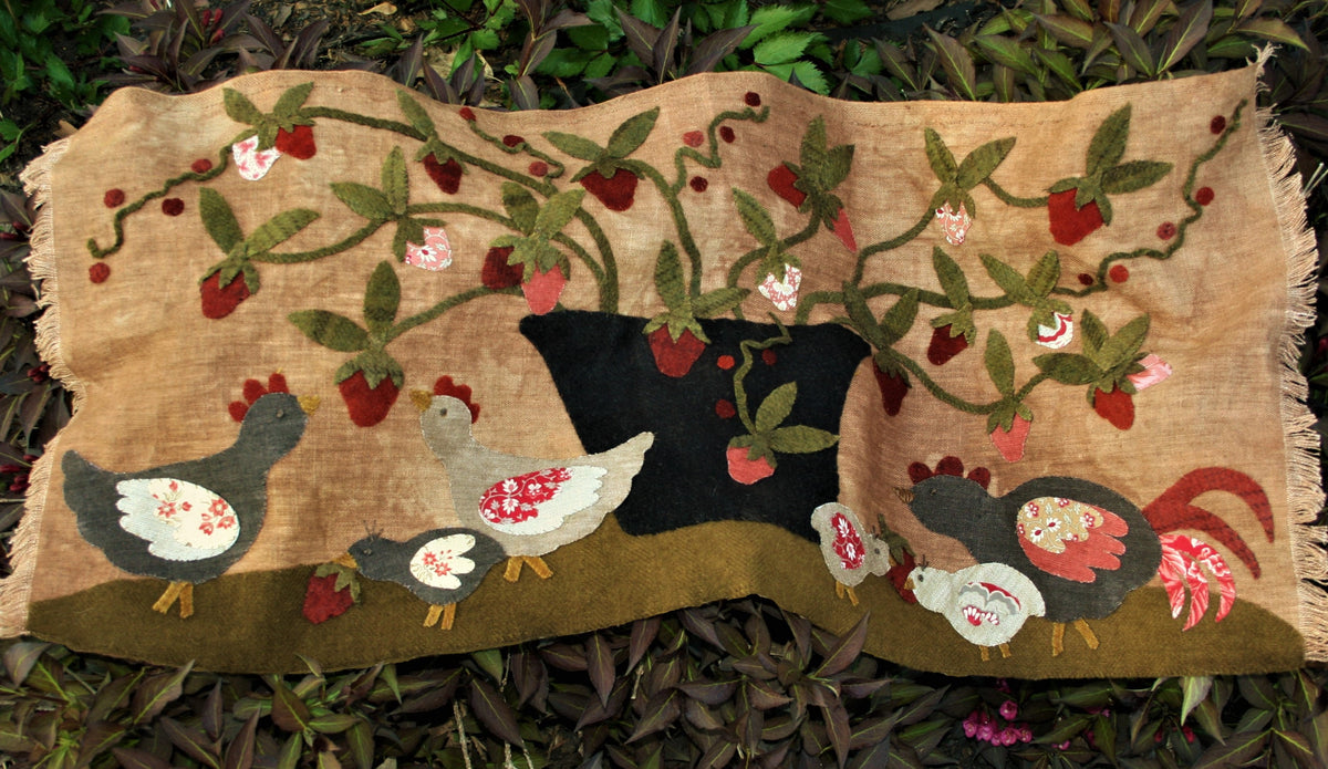 Strawberry Chickens Pattern designed by Kay Cloud and Laura Hakes - Ki ...