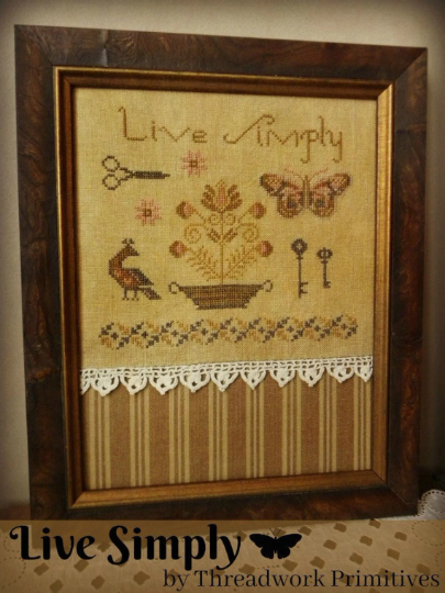Live Simply Pattern designed by Threadwork Primitives – fiddlestix designs