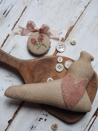 Peroy Pin and Scissor Keep for the Animal Cracker Series Pattern by Stacy Nash